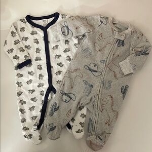 Footed Pajamas for Baby Set of 2 Size 3-6 Months Bulldogs Cowboys Footies PJ’s